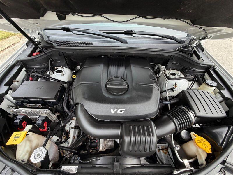 Used 2015 Jeep Grand Cherokee Altitude AWD/4WD image 30