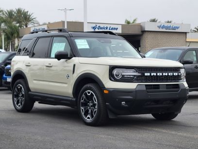 Certified 2025 Ford Bronco Sport Outer Banks w/ Outer Banks Tech Package+