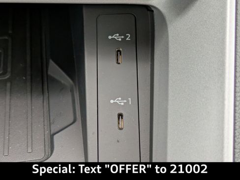 Used 2025 Audi Q3 2.0T Premium w/ Convenience Package image 30