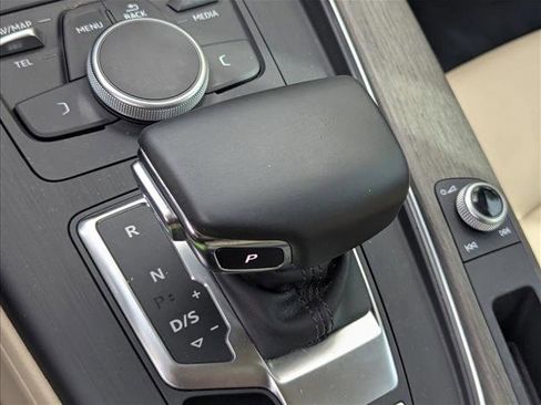 Used 2019 Audi A4 2.0T Premium image 5