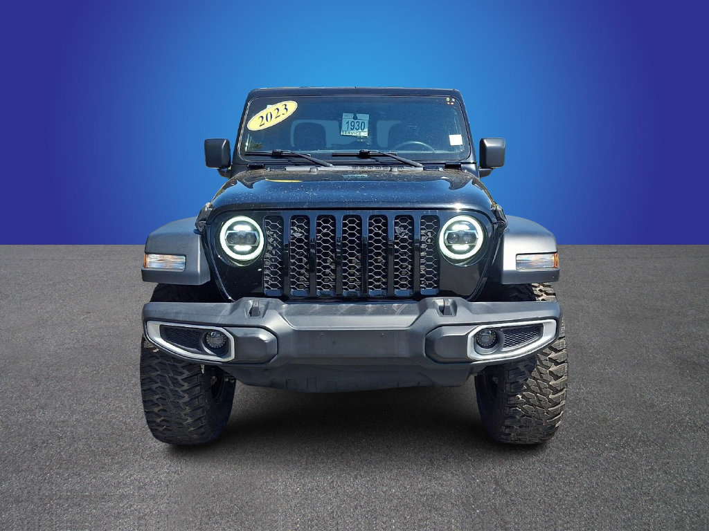 Used 2023 Jeep Gladiator Sport AWD/4WD image 2