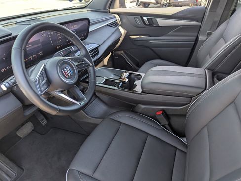 Certified 2025 Buick Enclave Preferred image 26