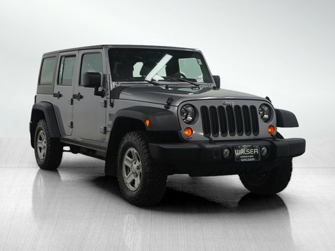 Used 2013 Jeep Wrangler Unlimited Sport image 7