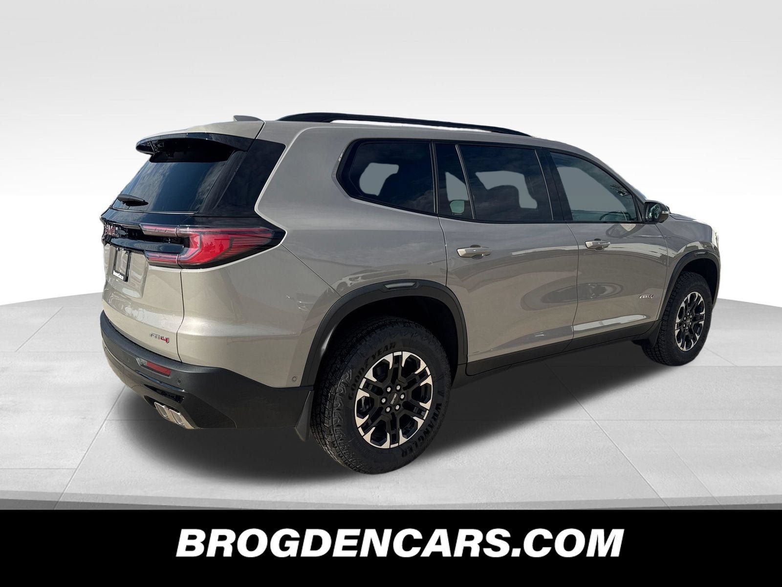 New 2027 GMC Acadia AT4 w/ AT4 Reserve Package AWD/4WD image 3