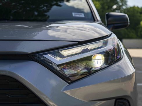 Used 2024 Toyota RAV4 LE AWD/4WD image 11