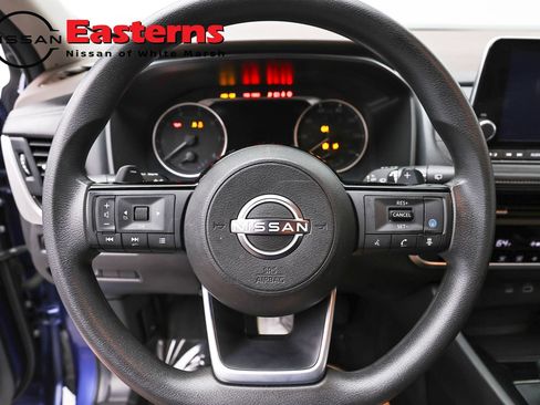 Used 2023 Nissan Rogue SV AWD/4WD image 10
