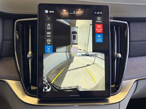 New 2026 Volvo XC90 T8 Ultra w/ Protection Package Premier image 20