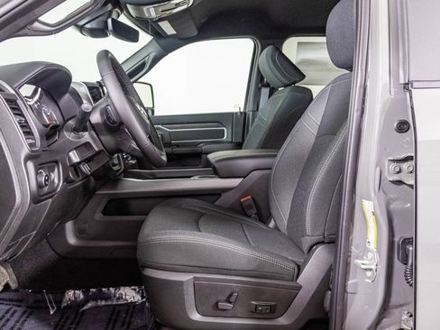 New 2026 RAM 2500 Big Horn AWD/4WD image 21
