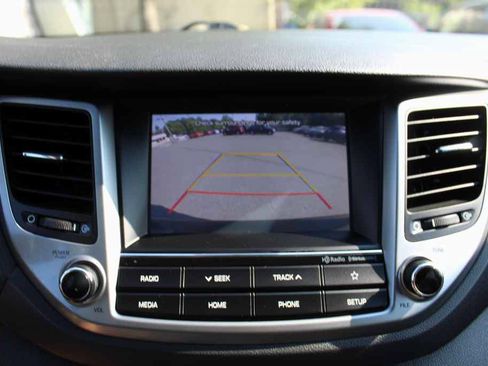Used 2018 Hyundai Tucson Value AWD/4WD image 19