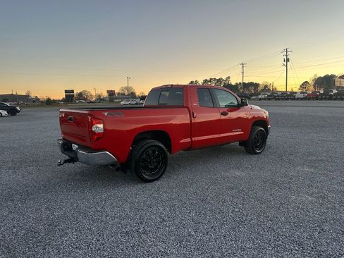 Used 2015 Toyota Tundra SR5 image 3