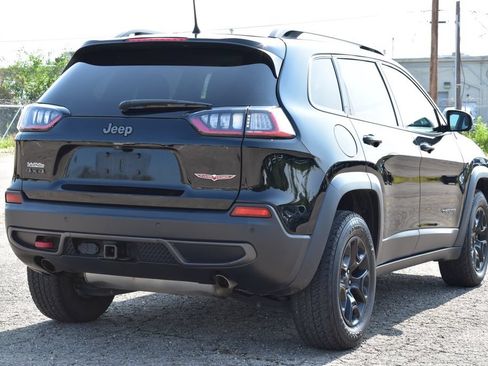 Used 2019 Jeep Cherokee Trailhawk w/ Cold Weather Group AWD/4WD image 6
