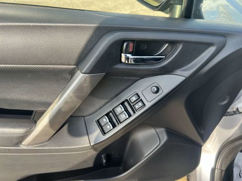 Used 2017 Subaru Forester 2.5i Limited w/ Popular Package #2 image 14