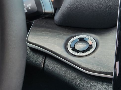 New 2025 Jeep Grand Cherokee Limited w/ Black Appearance Package image 26