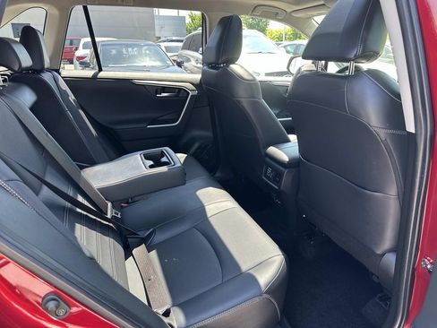 Used 2022 Toyota RAV4 Limited AWD/4WD image 35