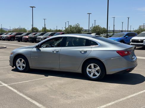 Certified 2024 Chevrolet Malibu LT FWD image 3