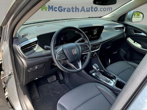 Used 2025 Buick Encore GX Preferred AWD/4WD image 18