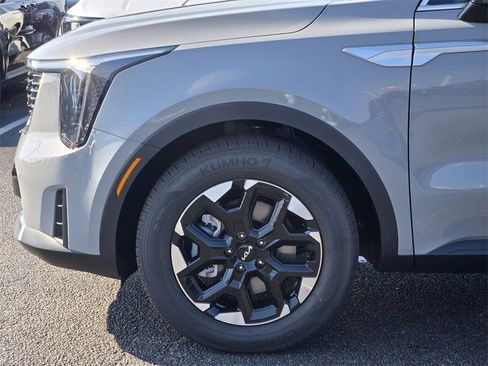 New 2026 Kia Sorento S image 5