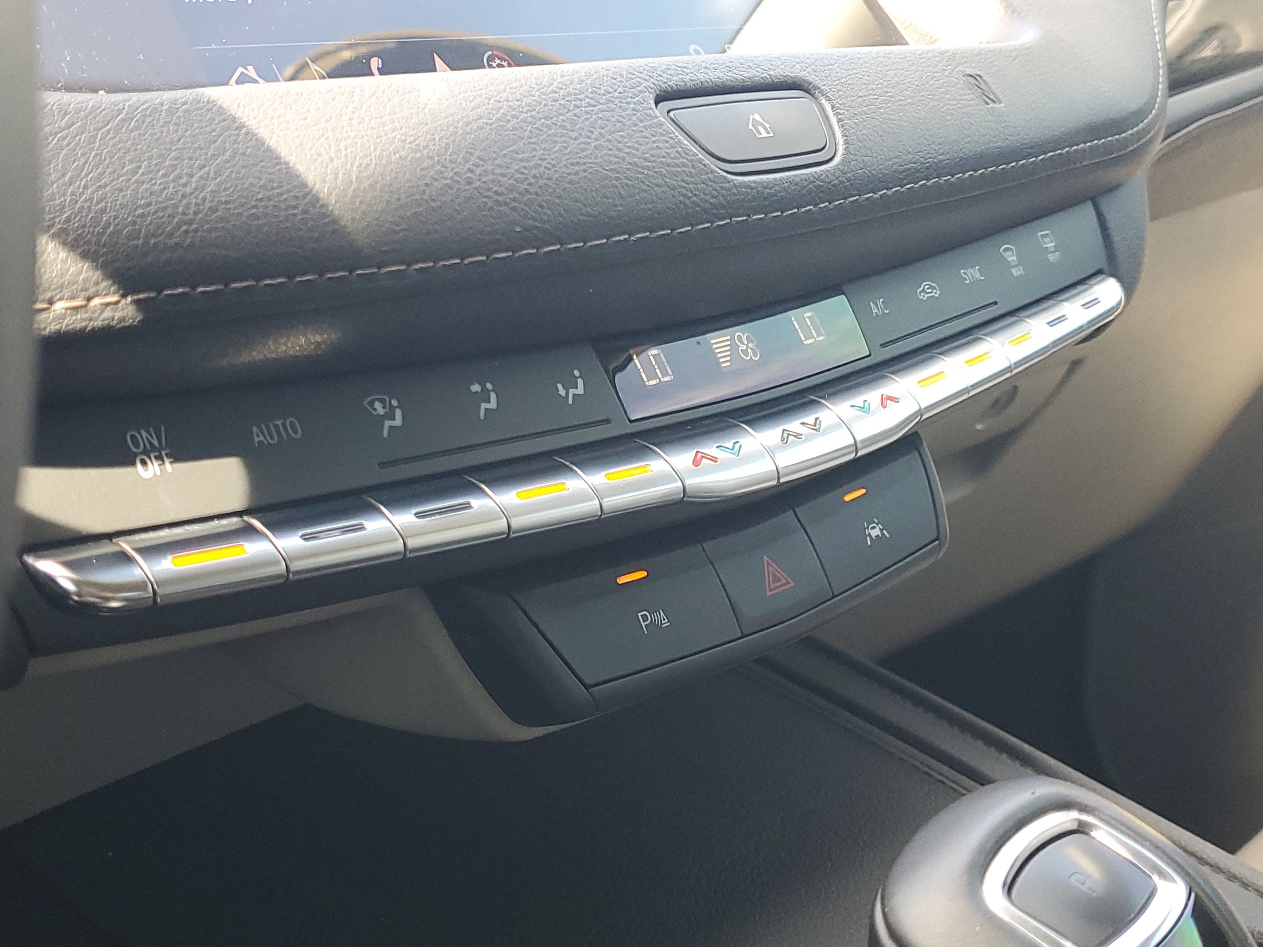 Used 2019 Cadillac XT4 Premium Luxury w/ Driver Awareness Package FWD image 29