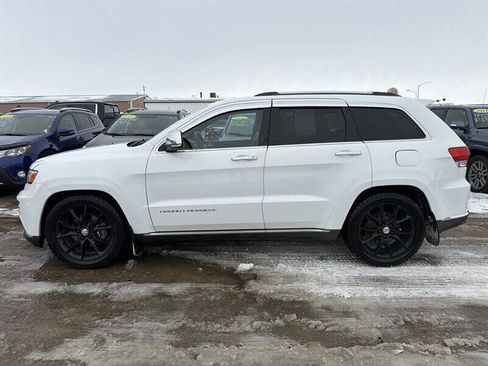 Used 2014 Jeep Grand Cherokee Summit image 2