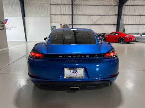 Used 2018 Porsche 718 Cayman RWD image 50