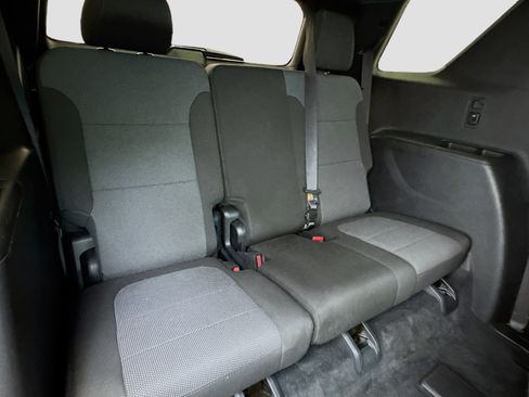 Used 2023 Chevrolet Traverse LT AWD/4WD image 18