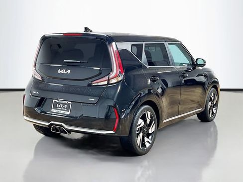 Used 2023 Kia Soul GT-Line w/ GT-Line Technology Package image 7