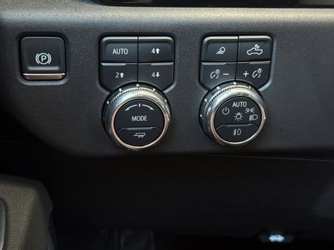 Used 2025 GMC Sierra 1500 Elevation w/ Elevation Premium Package AWD/4WD image 40