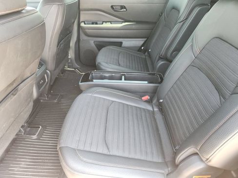 Used 2025 Nissan Pathfinder Rock Creek AWD/4WD image 28