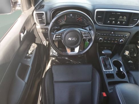 Used 2020 Kia Sportage S image 14