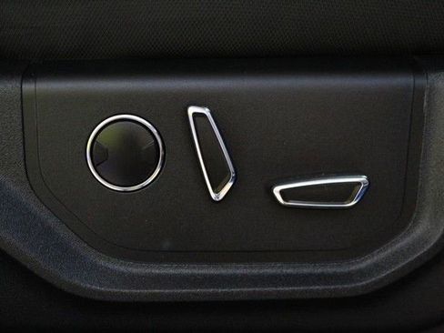 Used 2015 Ford F150 XLT w/ Equipment Group 302A Luxury AWD/4WD image 10