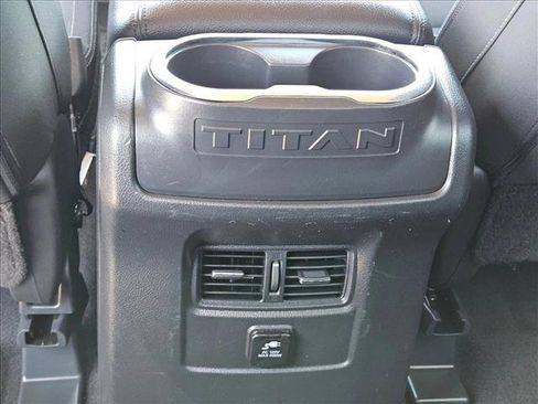 Used 2018 Nissan Titan SV w/ SV Convenience Package AWD/4WD image 22