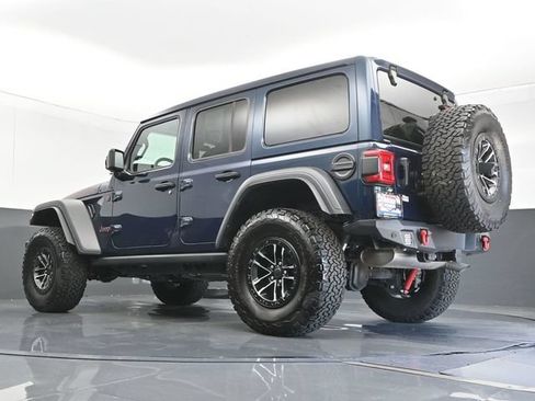 Used 2025 Jeep Wrangler Unlimited Rubicon w/ XTREMEE 35" Tire Package AWD/4WD image 22