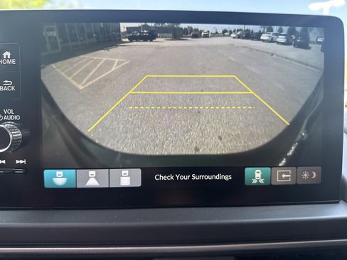 Used 2025 Honda Pilot EX-L image 23