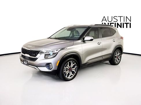 Used 2023 Kia Seltos SX image 3