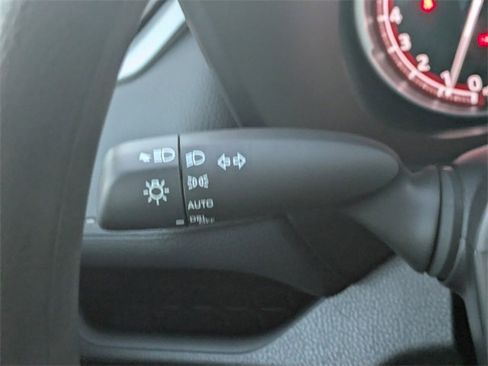 Used 2025 Toyota RAV4 XLE image 33