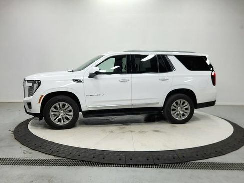 Used 2025 GMC Yukon Denali RWD image 5