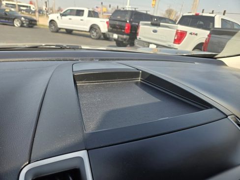 Used 2023 Ford Edge SEL w/ Convenience Package image 8