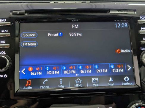 Used 2018 Nissan Murano SL w/ Moonroof Package AWD/4WD image 25