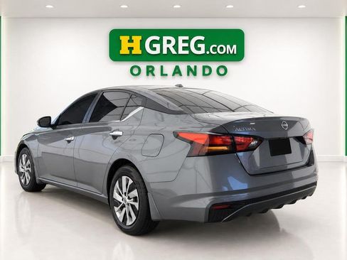 Used 2023 Nissan Altima 2.5 S FWD image 2