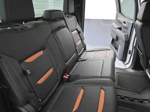 Used 2023 GMC Sierra 1500 AT4 AWD/4WD image 10