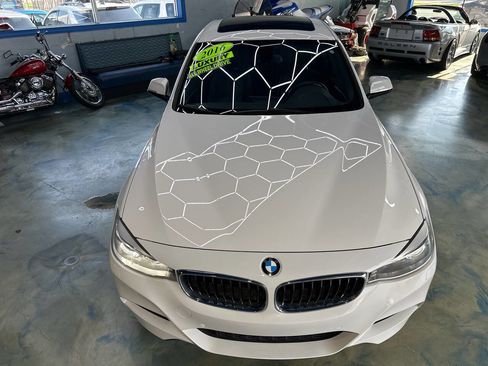 Used 2016 BMW 328i Gran Turismo xDrive image 11