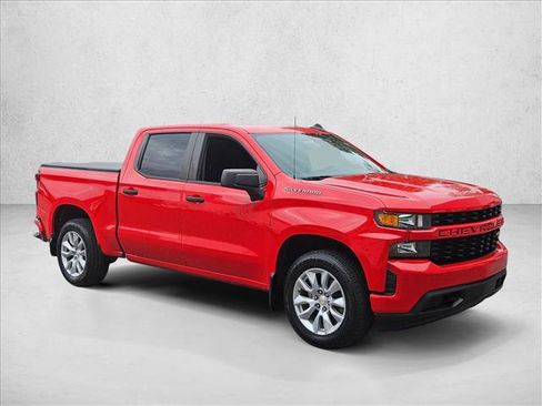 Used 2021 Chevrolet Silverado 1500 Custom image 3