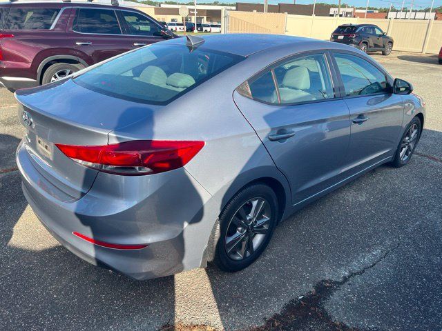 Used 2017 Hyundai Elantra SE FWD image 4