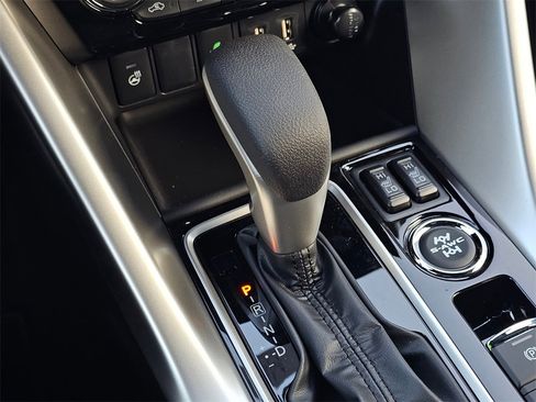 New 2026 Mitsubishi Eclipse Cross SEL image 12