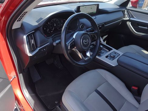 Used 2024 MAZDA CX-90 Plug-In Hybrid w/ Preferred AWD/4WD image 11