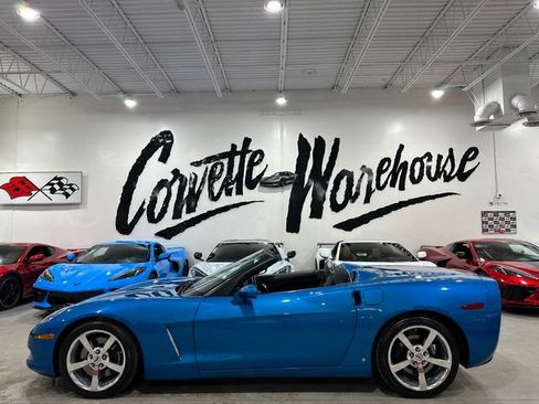 Used 2008 Chevrolet Corvette Convertible w/ Preferred Equipment Group RWD image 2
