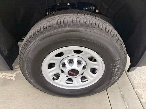 New 2026 GMC Sierra 2500 Pro w/ Convenience Package image 4