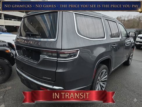 Used 2022 Jeep Grand Wagoneer Series III w/ Flexible Seating Group AWD/4WD image 6
