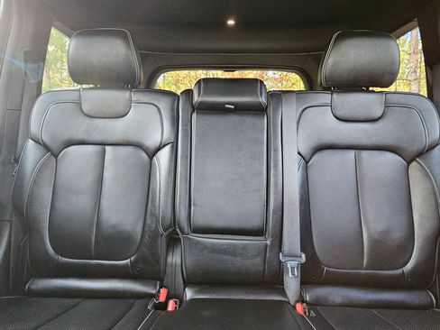 Used 2023 Jeep Grand Cherokee Overland w/ Advanced Protech Group III image 26