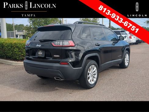 Used 2022 Jeep Cherokee Latitude Lux w/ Sun & Sound Group AWD/4WD image 4